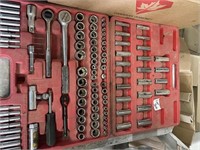 SOCKET SET