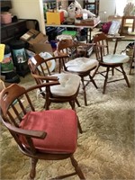 4 chairs with cushions