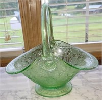 Beautiful Green Tierra Glass Decorative Basket