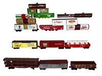 Lot of Lionel Hopper/ Tank & Cargo Train Cars