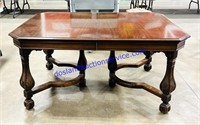 Dining Table w/ Additional Leafs (60 x 42 x 30)