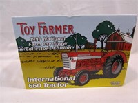 1999 Ertl Toy Farmer 1999 National Farm Toy