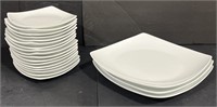 (R) B. Smith with Style Plate Set