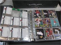 binder of baseball cards / approx 400