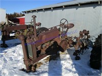 JOHN DEERE "A" TRACTOR