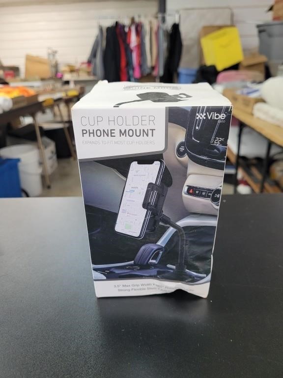Cup holder phone mount
