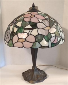 Tiffany Style Slag Glass Lamp, 21"