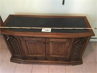 ENTERTAINMENT CABINET 52 INCHES LONG