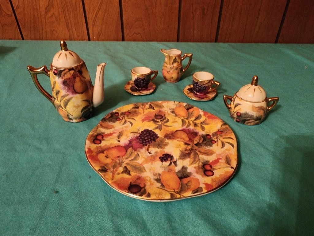 Ceramic tea set fruit design decor