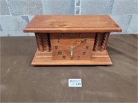 Wood mantel clock