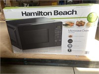 NEW 0.7 Cu Ft Microwave