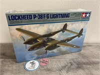 Lockheed 1/48 P-38 F/G Lightning Model