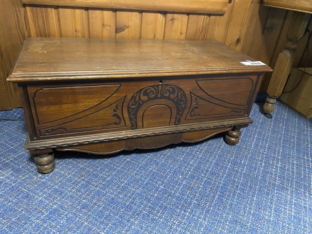 VINTAGE CEDAR CHEST 40" WIDE X 17 1/2" DEEP X 18"H