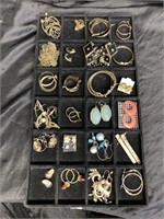 EARRINGS GALORE!! / 24 PAIRS / JEWELRY