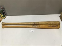 Set of 2 wooden baseballs bats