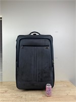 large Kenneth Cole Reaction suitcase