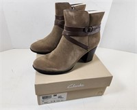 NEW Clark's Heel Boots (Size: 10)