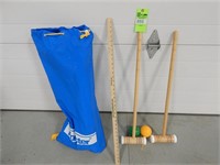 Croquet set w/canvas carry bag; more mallets and b
