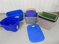 Storage totes with lids