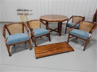 Table (44") with 1- 18" leaf and 4 chairs on cas