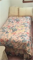 Trundle bed BOTH TWIN