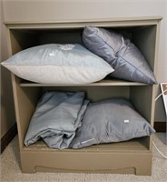 Wood shelf w/ 3 throw pillows and a set of