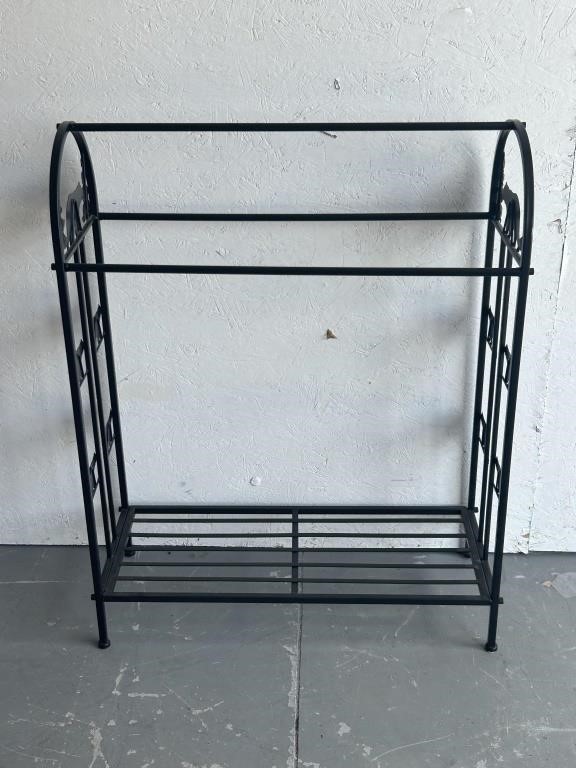 Black Metal Quilt Rack