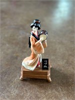 Geisha Statue Music Box