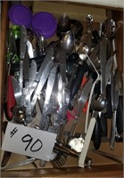 Drawer Full Flatware & Knives