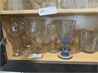 LOT OF GLASSWARE