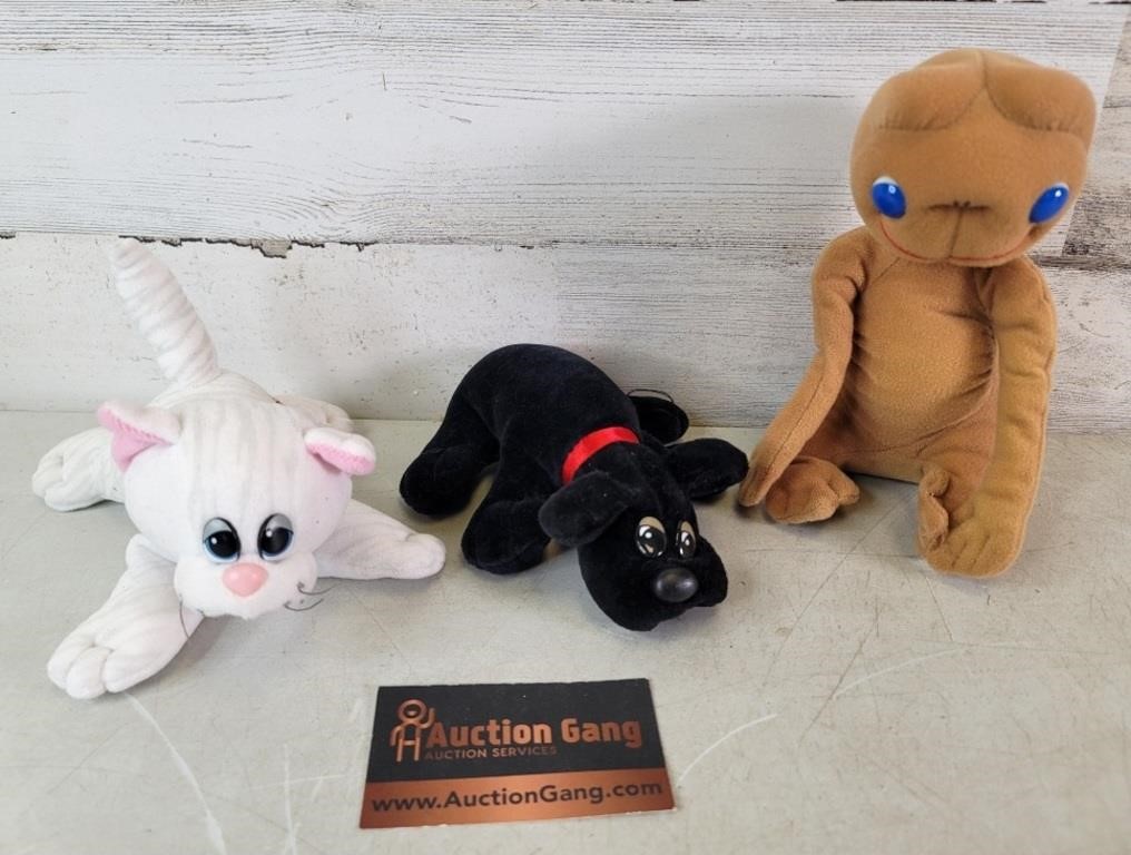 Pound Puppy & Kitten E.T. Plush