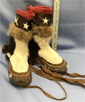 Ladies hand made fur mukluks, well worn, but in go
