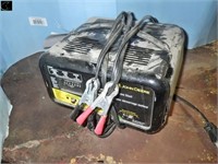 JD battery charger 6&12volt