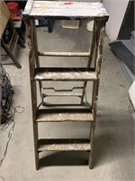 4’ wooden painters ladder
