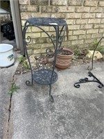 Wrought Iron Plant Stand (22" Tall)