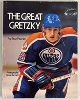 Wayne Gretzky Signed 1982 The Great Gretzky Book