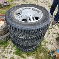 4- 215/70R15 ×Winter Tires on Aluminum rims 80%