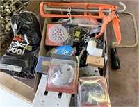 Miscellaneous lot to include soldering iron