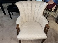 CLEAN ANTIQUE ARM CHAIR