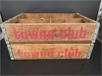 LOT (2) Towne Club Soda Crates