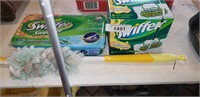 Swiffer w/2 boxes of pads