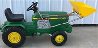 John Deere 3140 w/Loader Pedal Tractor