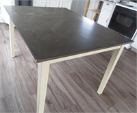 Table, guessing about 4' x 5'