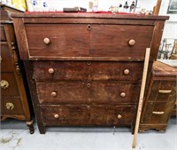 Antique 4-Drawer Dresser, Finish is Worn Out