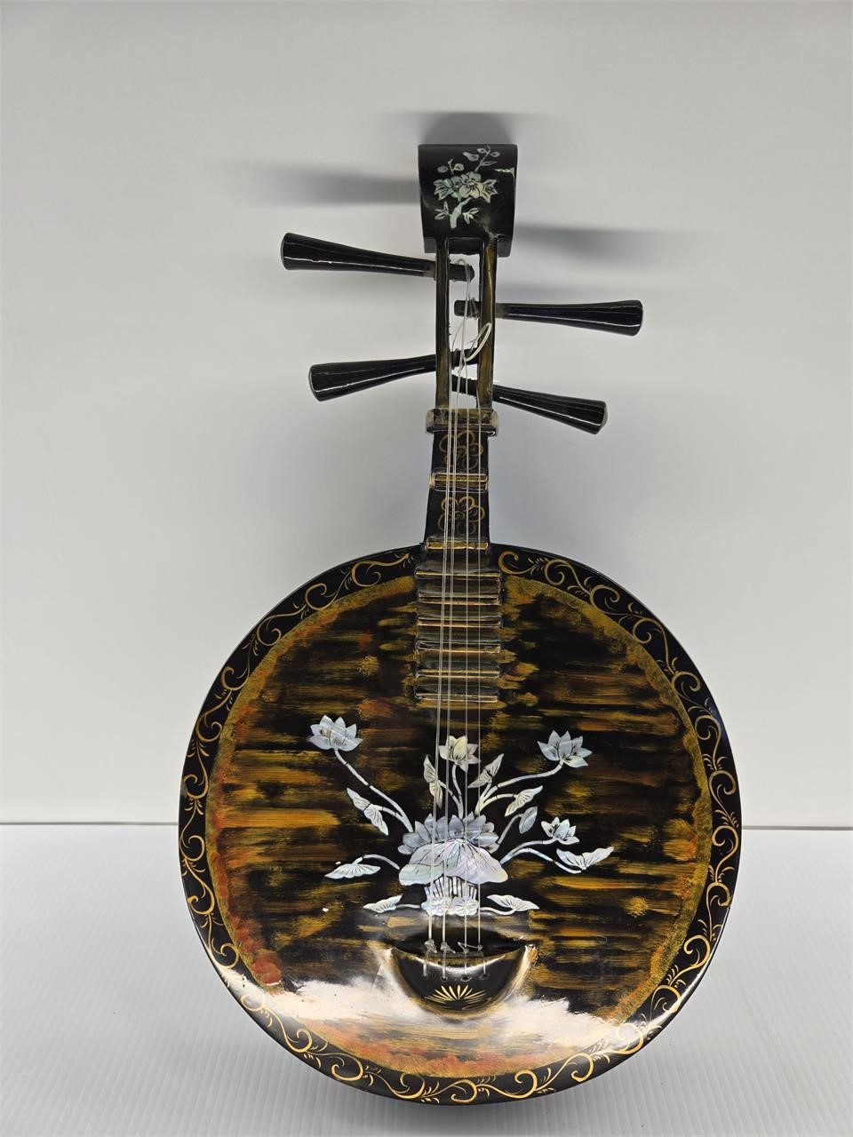 Chinese lute guitar