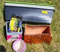 3 Plastic rectangle pots, 3 ceramic flower pots.