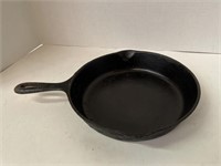 Cast Iron Skillet (10.5in)