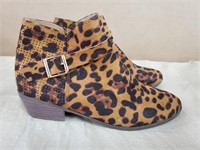 Lovmark leopard ankle boots. Size 6.5. Great