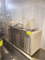 Crathco D35-4 Refrigerated Drink Dispenser