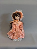 Porcelain Doll (doll's head is lose)